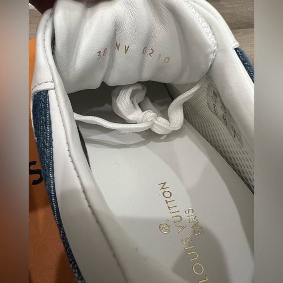 Louis Vuitton Run Away Sneakers *NEW, NEVER WORN* - Picture 11 of 15